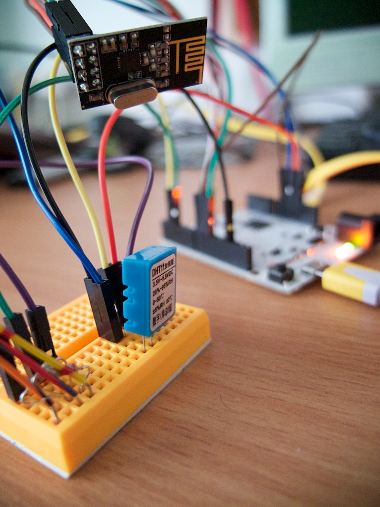 Arduino with nRF24